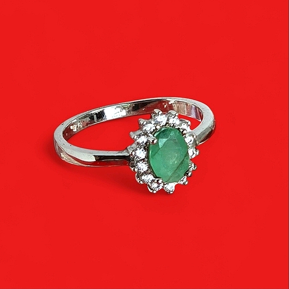 925 Sterling Silver Ring Sz 7 with Natural Oval Emerald 7x5 mm & CZ - Picture 8 of 8